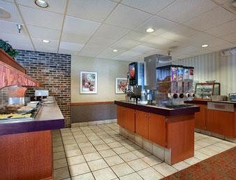 Ramada By Wyndham Sioux City Exterior photo